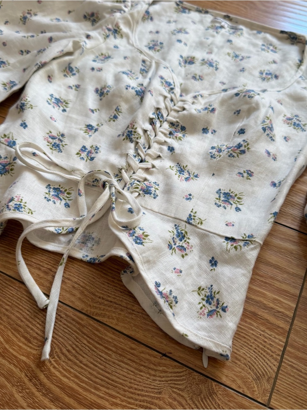 [reformation] barrett linen floral top - Picture 9 of 11